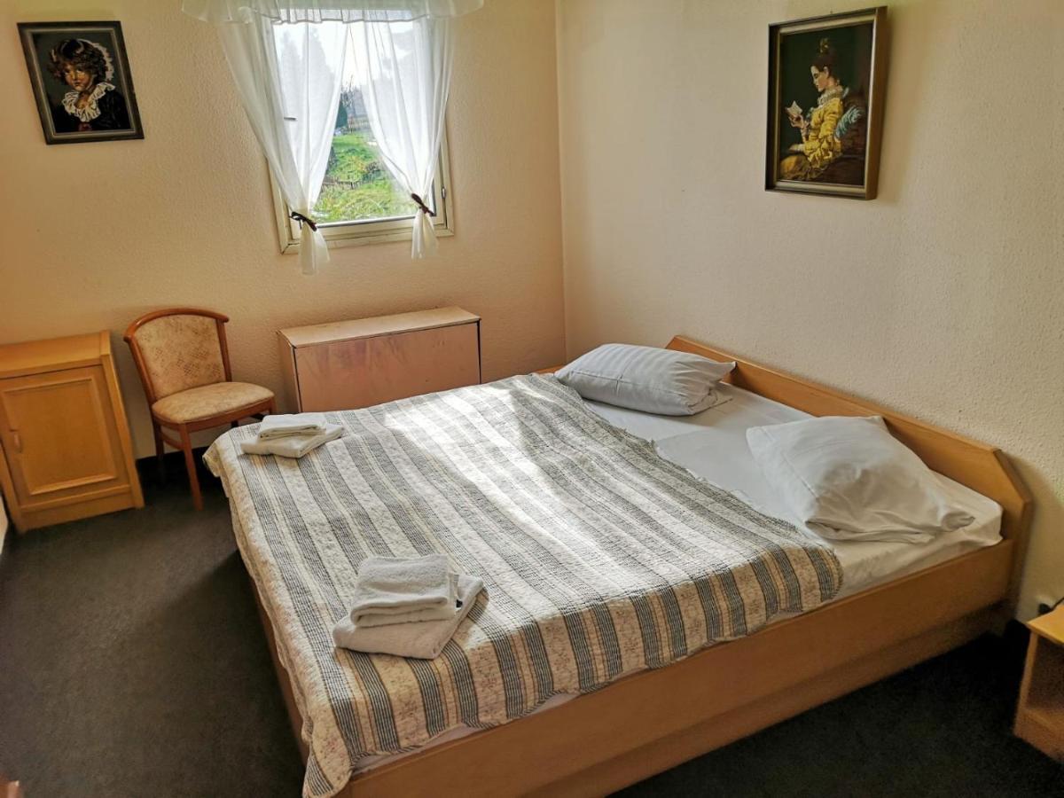 Hotel Pam 3*