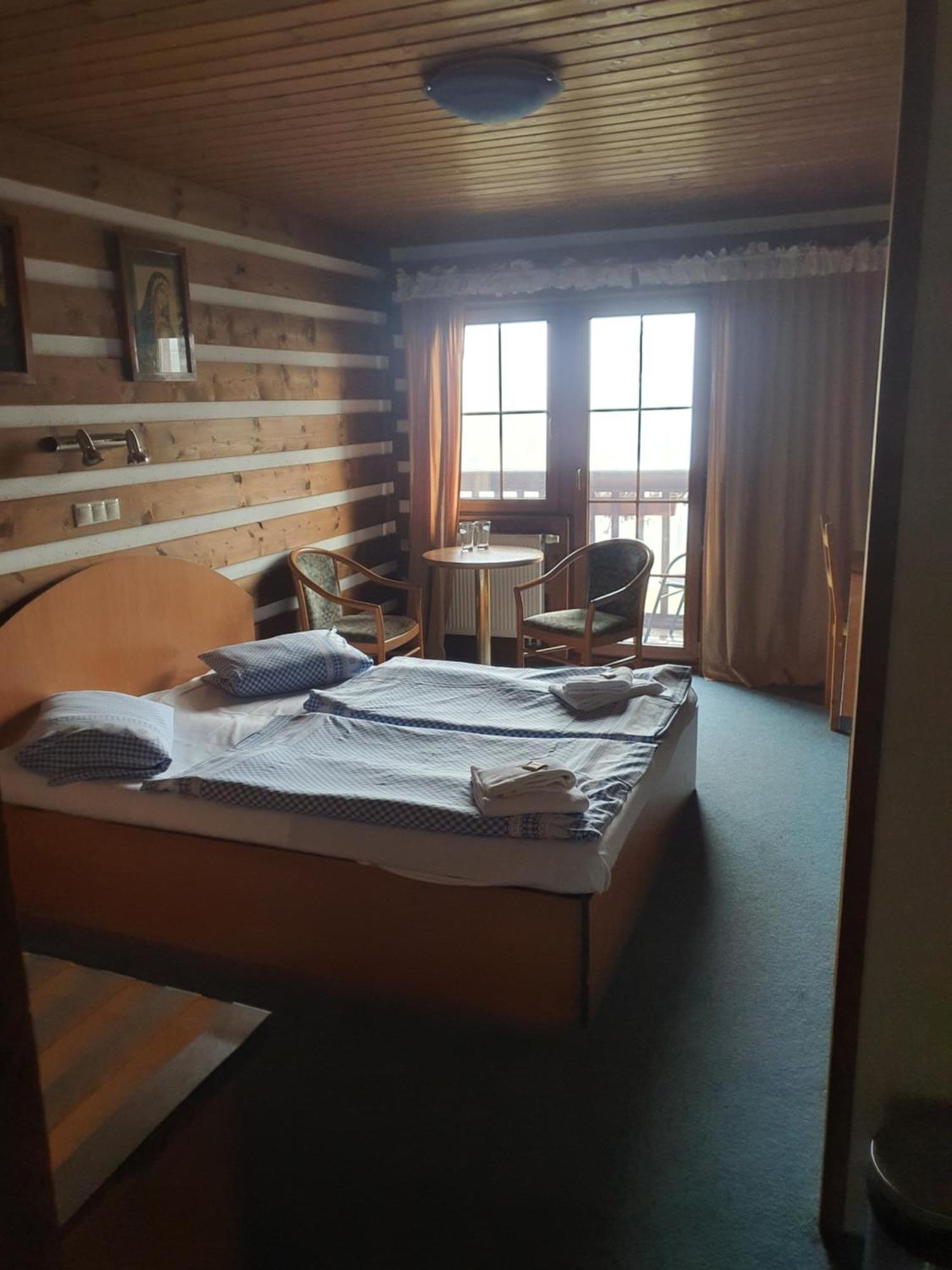 Hotel Pam 3*